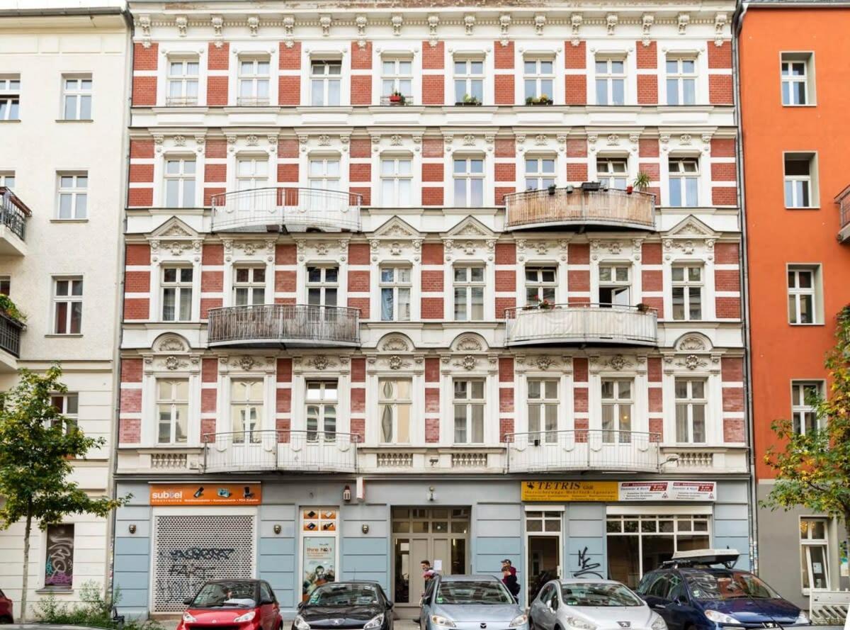 Two Br And Two Bth Self Checkin Street Parking Apartment